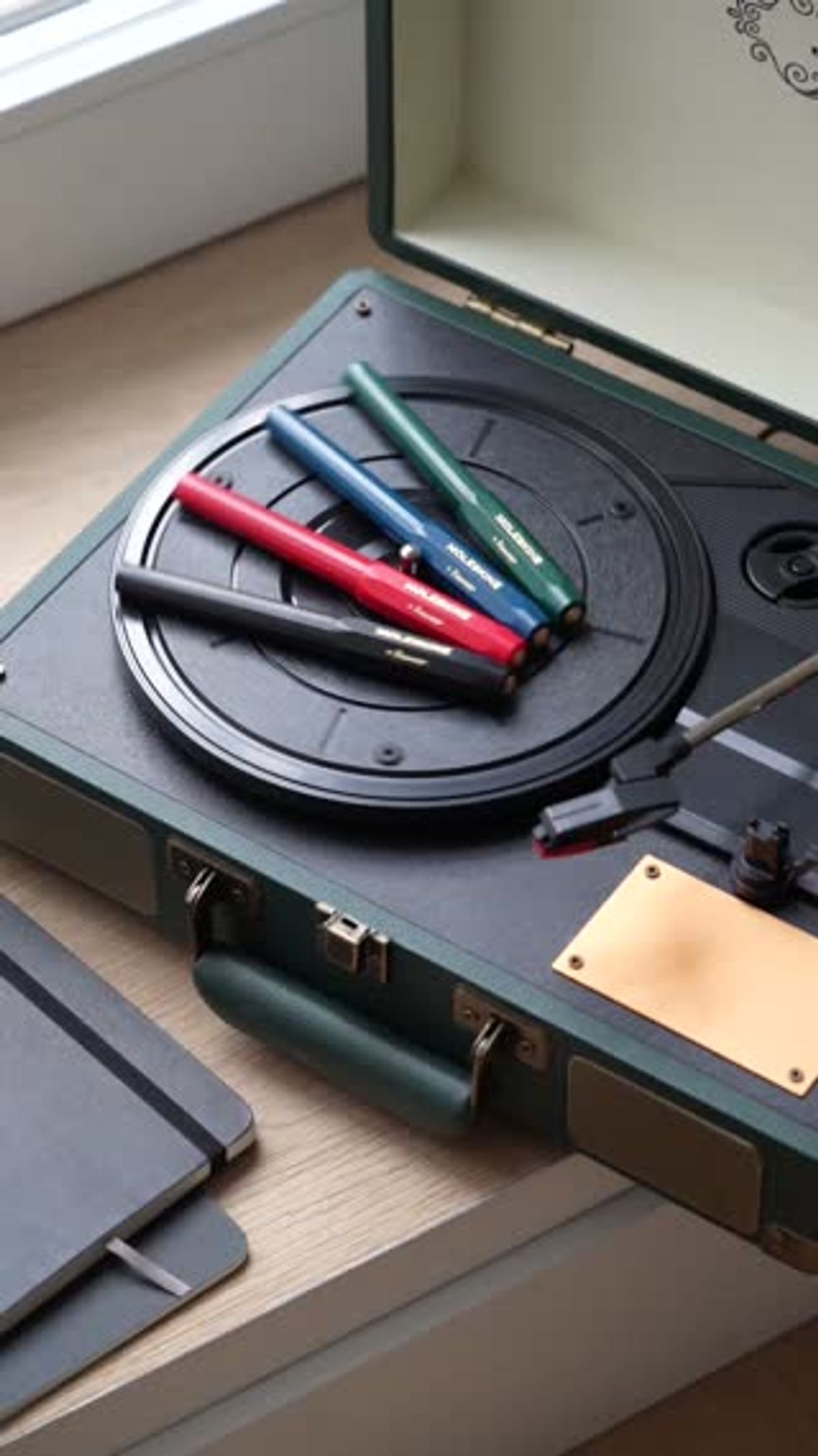 Create to the rhythm of your own imagina... Moleskine America