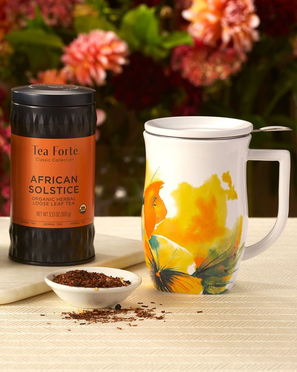 The Wild Poppy Fiore cup is inspired by Tea Forté