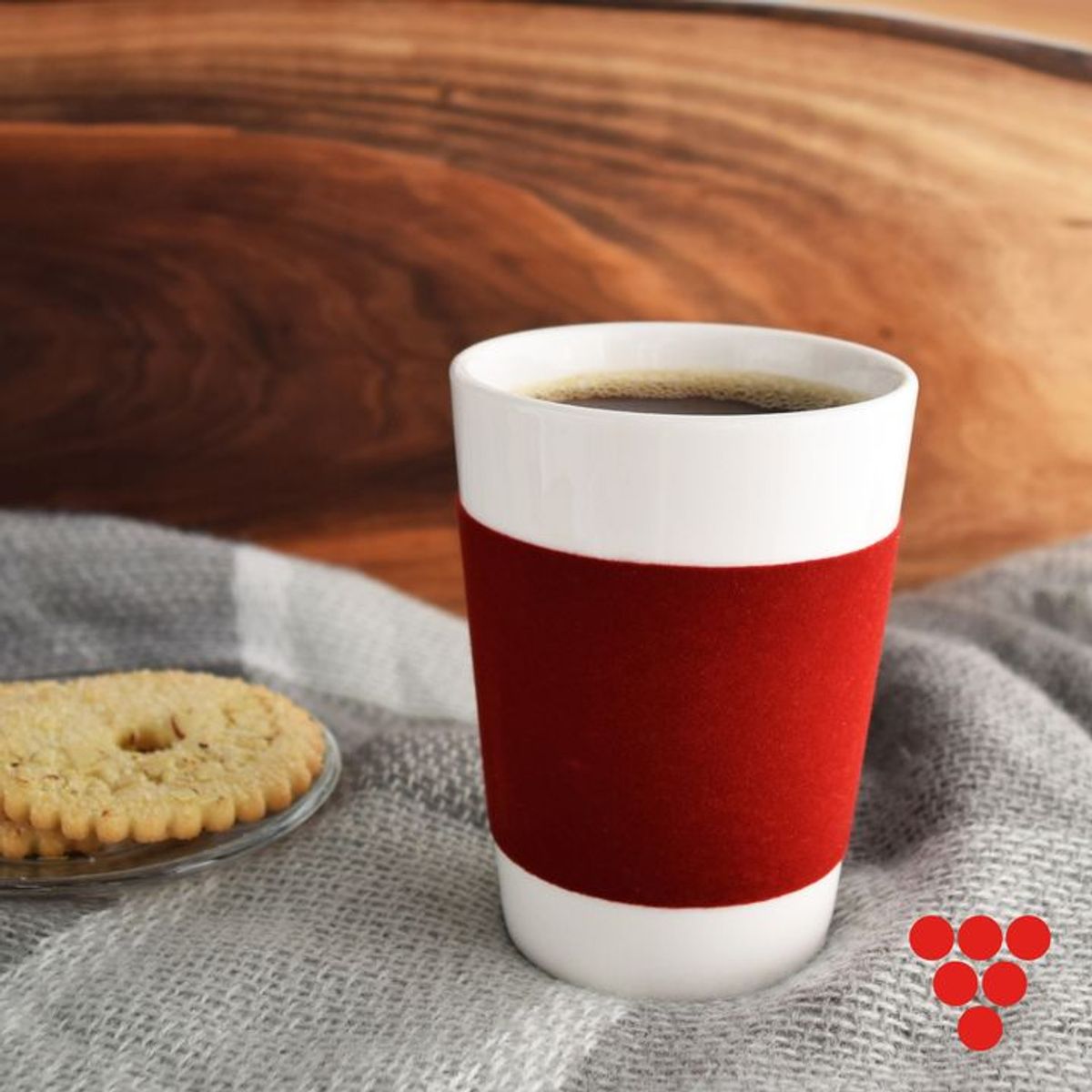 Keep warm with Velour ☕️... Cuisivin